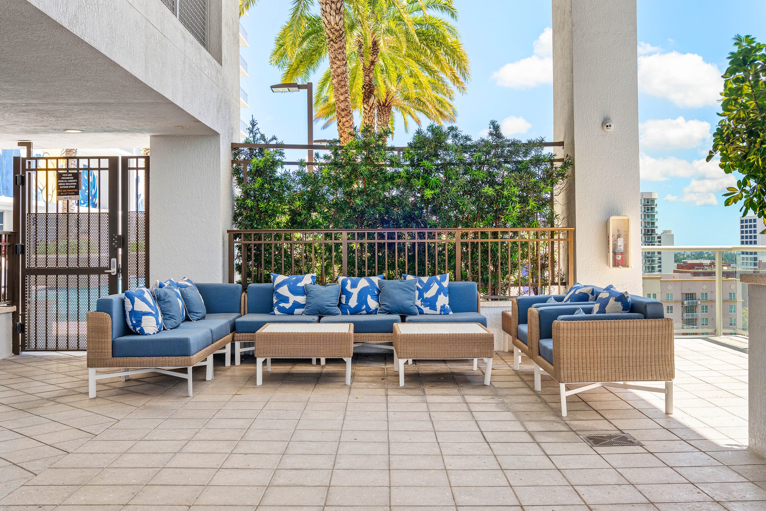 Outdoor lounge